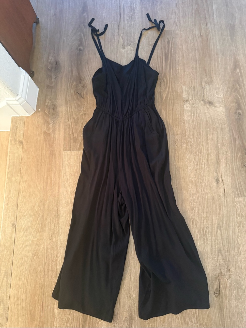 GAP Black Women's Wide-Leg Jumpsuit with Tie Straps